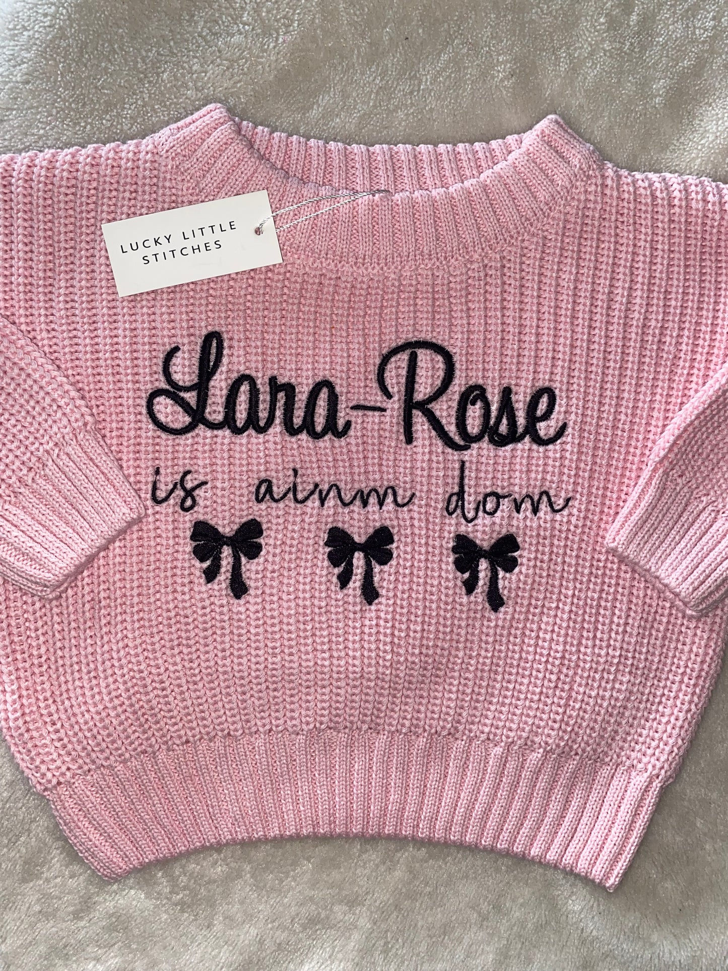 Pink - Is ainm dom