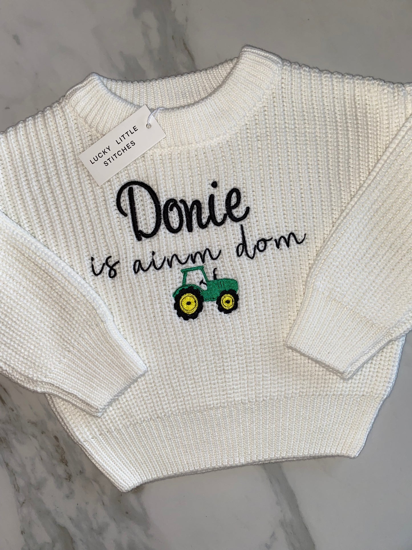 White - Is ainm dom