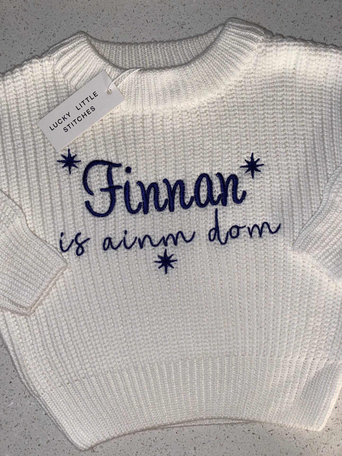White - Is ainm dom