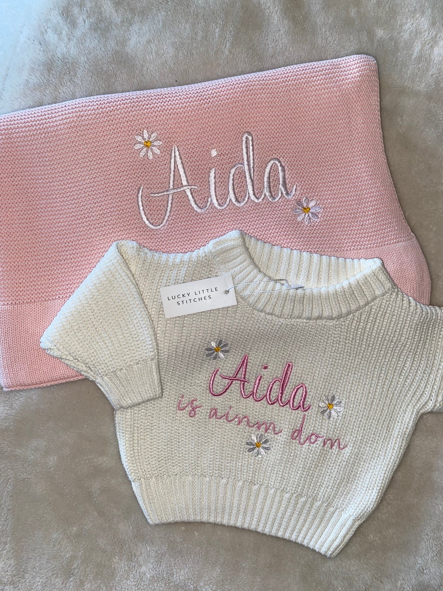 Jumper & Blanket Bundle - Is ainm dom (pink & white)